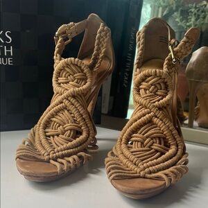 Badgley Mischka Tan Braided Heels